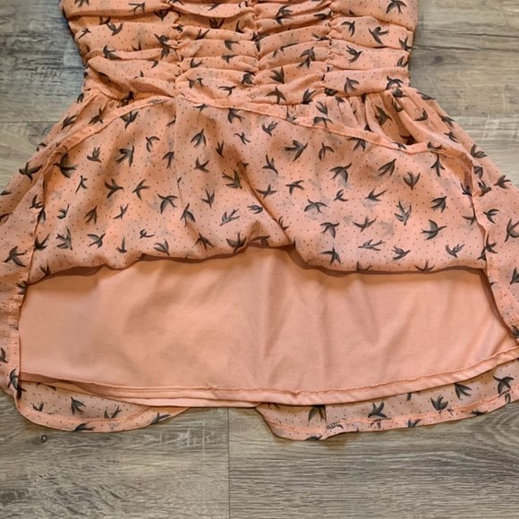 FOREVER 21 Strapless Smocked Top Blouse • size medium - Picture 4 of 10